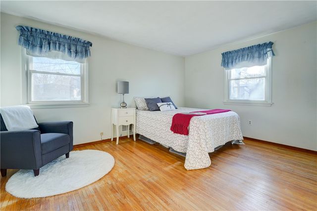 124 Charleswood Drive, Henrietta, NY 14534