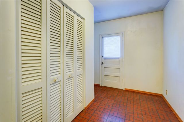 124 Charleswood Drive, Henrietta, NY 14534