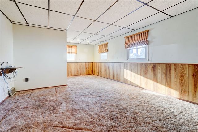 124 Charleswood Drive, Henrietta, NY 14534