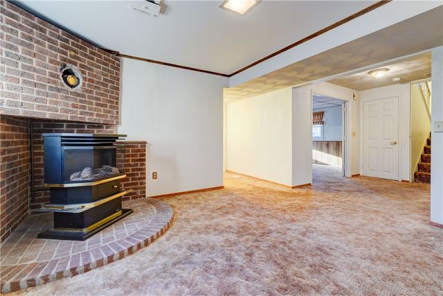 124 Charleswood Drive, Henrietta, NY 14534