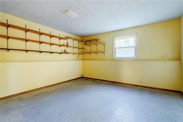 124 Charleswood Drive, Henrietta, NY 14534