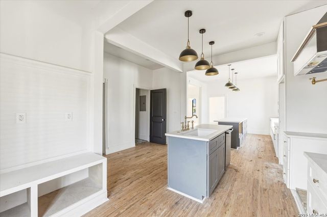 414 Mission, San Antonio, TX 78210