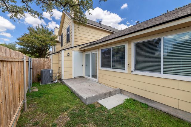 11901 Swearingen DR 35, Austin, TX 78758