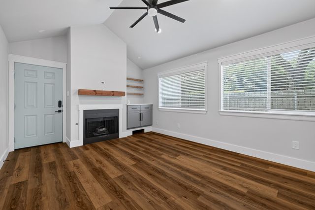 11901 Swearingen DR 35, Austin, TX 78758