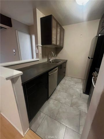 18620 Hatteras, Tarzana, CA 91356