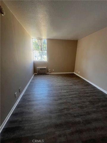18620 Hatteras, Tarzana, CA 91356