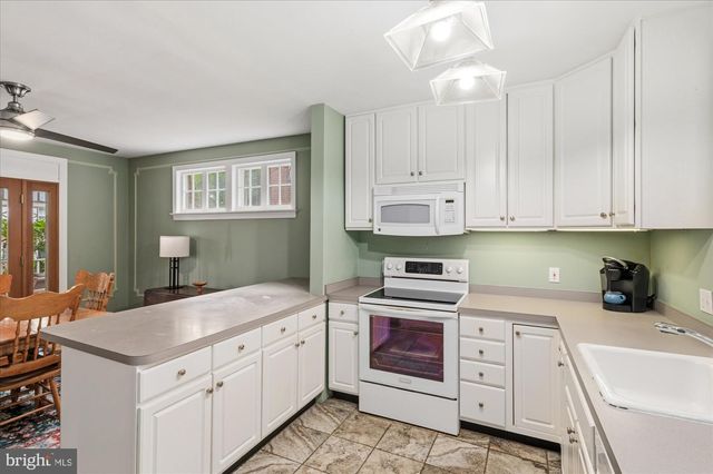 4420 BURLINGTON PL NW, Washington, DC 20016