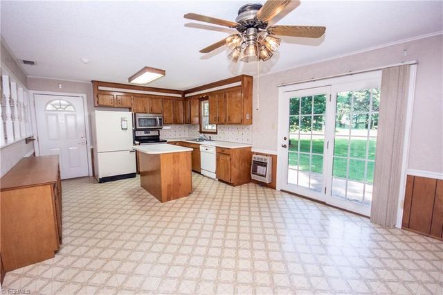137 Liberty Church Road, Taylorsville, NC 28681
