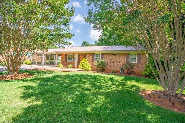 137 Liberty Church Road, Taylorsville, NC 28681