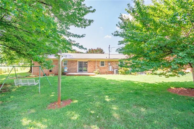 137 Liberty Church Road, Taylorsville, NC 28681