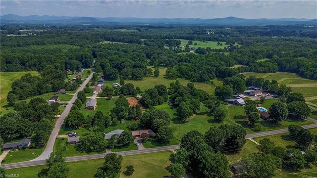 137 Liberty Church Road, Taylorsville, NC 28681