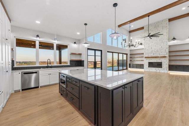 6760 FM 2449, Ponder, TX 76259