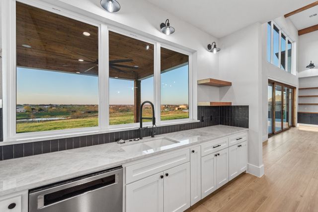 6760 FM 2449, Ponder, TX 76259