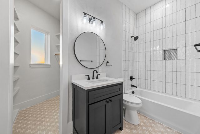 6760 FM 2449, Ponder, TX 76259