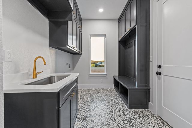 6760 FM 2449, Ponder, TX 76259