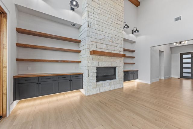 6760 FM 2449, Ponder, TX 76259