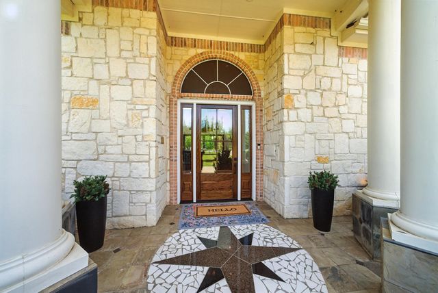 306 Rugged Drive, Red Oak, TX 75154