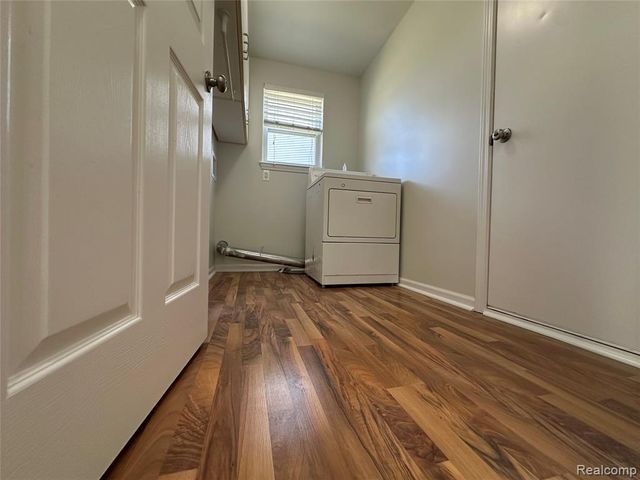 357 Victorian Court, Belleville, MI 48111
