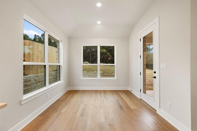 325 Knockout Rose DR, San Marcos, TX 78666