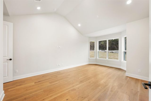 325 Knockout Rose DR, San Marcos, TX 78666