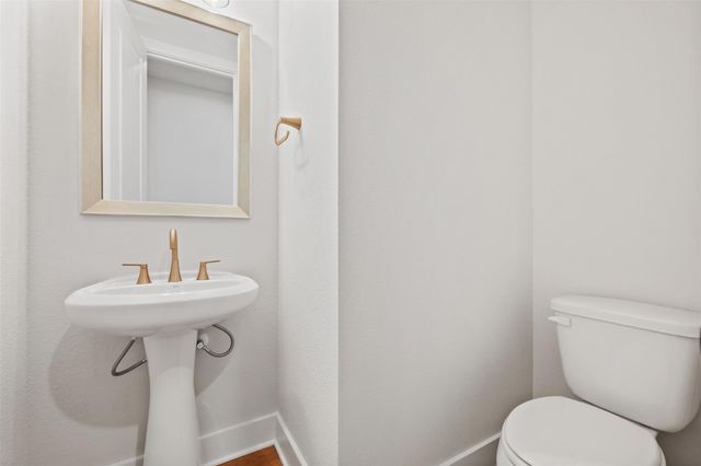 325 Knockout Rose DR, San Marcos, TX 78666