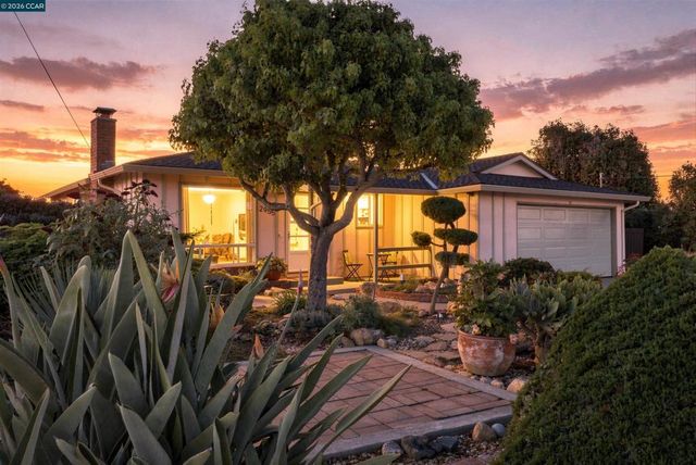 2955 Cornelius Dr, San Pablo, CA 94806