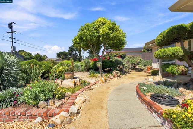 2955 Cornelius Dr, San Pablo, CA 94806