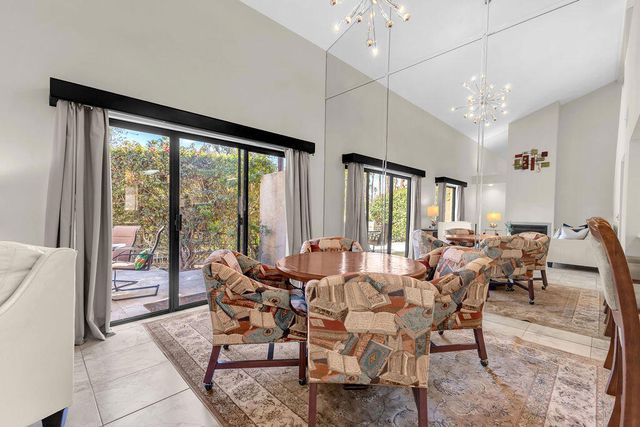 204 Lakecrest Lane, Palm Desert, CA 92260