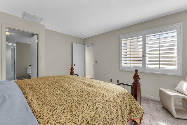 204 Lakecrest Lane, Palm Desert, CA 92260