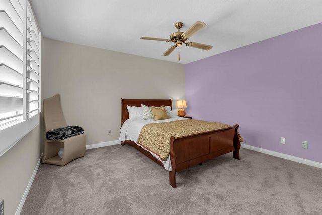 204 Lakecrest Lane, Palm Desert, CA 92260