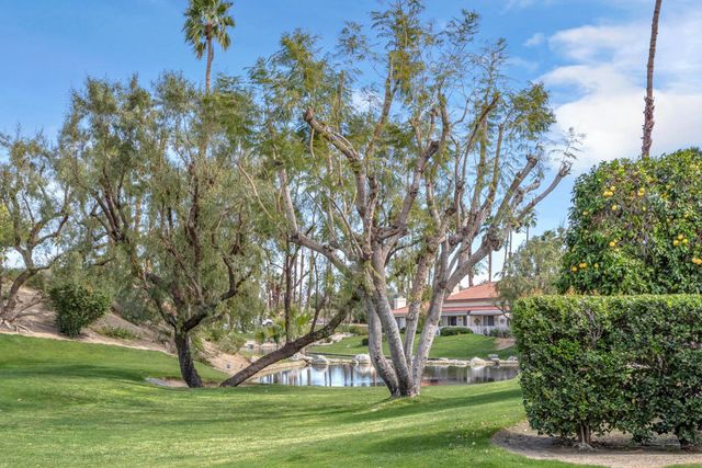 204 Lakecrest Lane, Palm Desert, CA 92260