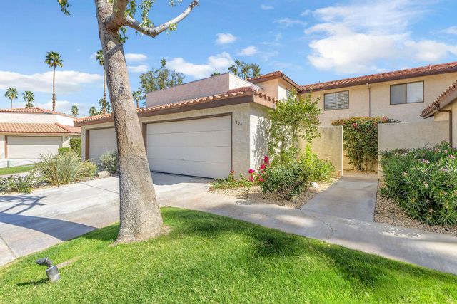 204 Lakecrest Lane, Palm Desert, CA 92260