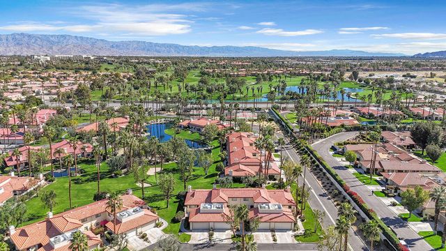 204 Lakecrest Lane, Palm Desert, CA 92260