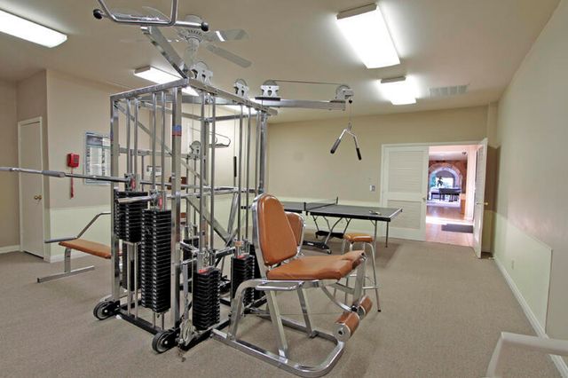 204 Lakecrest Lane, Palm Desert, CA 92260