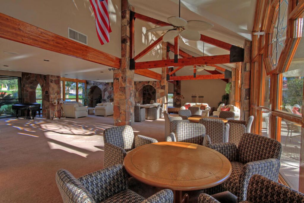 Image 47 of property listing at 204 Lakecrest Lane, Palm Desert, CA 92260