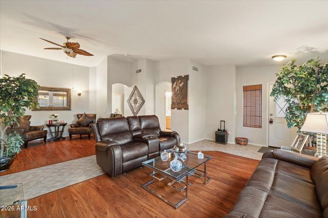 4524 S STOCKADE Court, Gilbert, AZ 85297