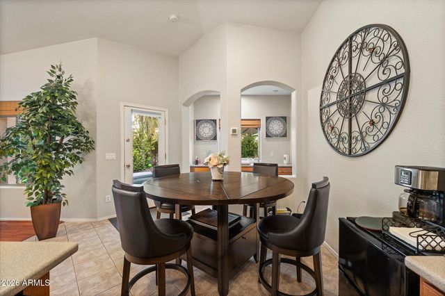 4524 S STOCKADE Court, Gilbert, AZ 85297