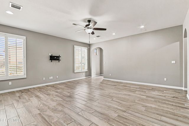 10748 WALDEN POND Street, El Paso, TX 79924