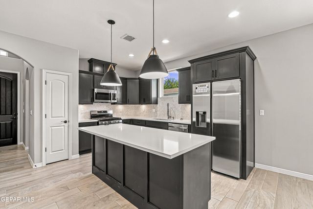 10748 WALDEN POND Street, El Paso, TX 79924