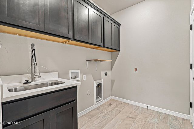 10748 WALDEN POND Street, El Paso, TX 79924