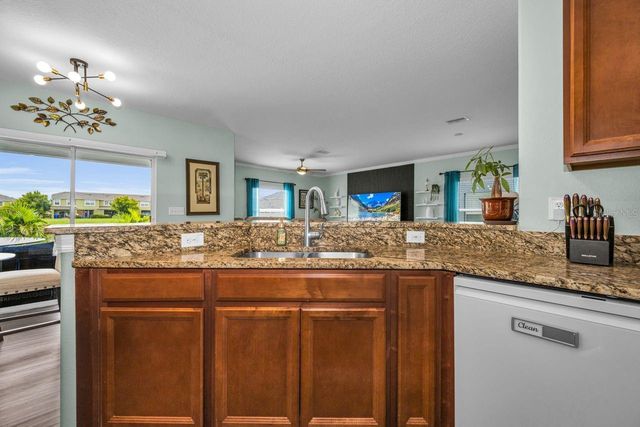 1921 HAWKS VIEW DRIVE, Ruskin, FL 33570