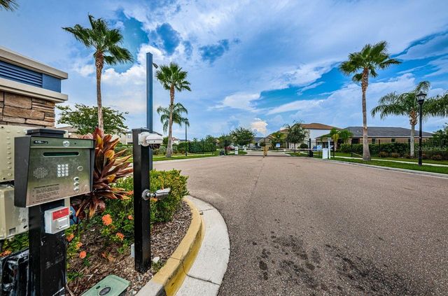 1921 HAWKS VIEW DRIVE, Ruskin, FL 33570