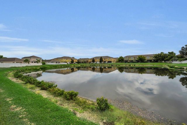 1921 HAWKS VIEW DRIVE, Ruskin, FL 33570