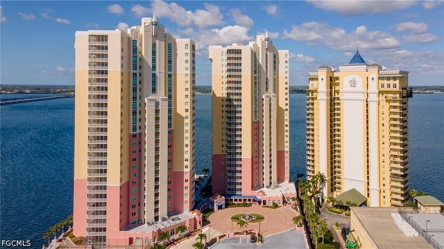 2743 1st ST 102, Fort Myers, FL 33916