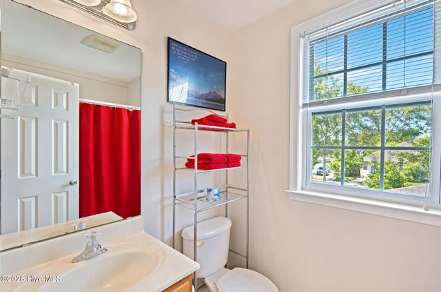 9306 Long Putt Court, Wilmington, NC 28412