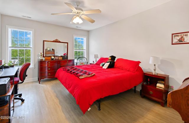 9306 Long Putt Court, Wilmington, NC 28412