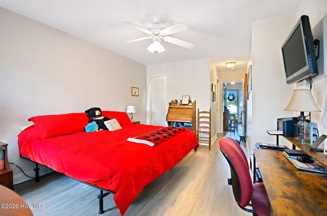 9306 Long Putt Court, Wilmington, NC 28412