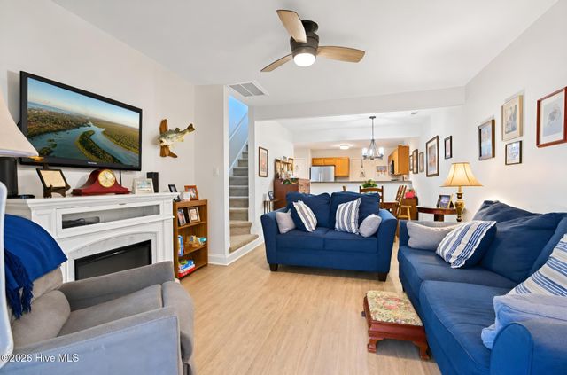 9306 Long Putt Court, Wilmington, NC 28412