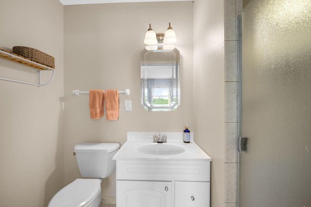 S94W23075 Meadow View LANE, Big Bend, WI 53103
