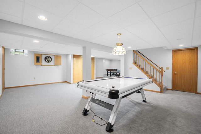 S94W23075 Meadow View LANE, Big Bend, WI 53103
